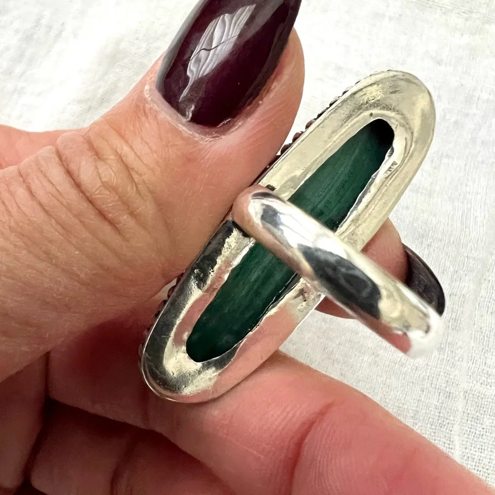 925 Long Elegant Malachite Ring 7.5 - Picture 7 of 13